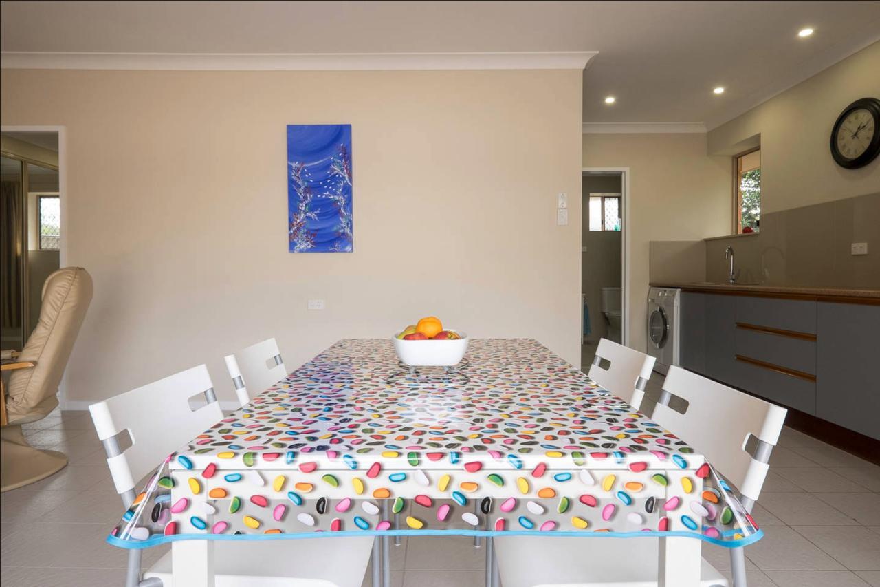 The Villa At The Bay Deception Bay Экстерьер фото
