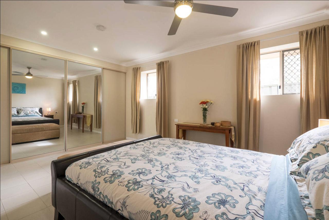 The Villa At The Bay Deception Bay Экстерьер фото